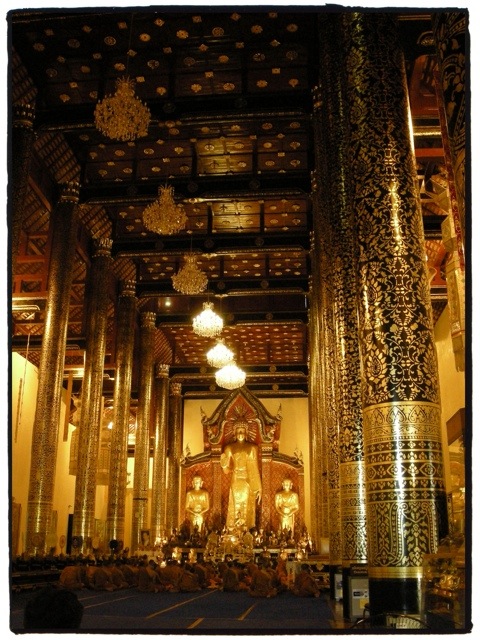 Wat Chedi Luang moines