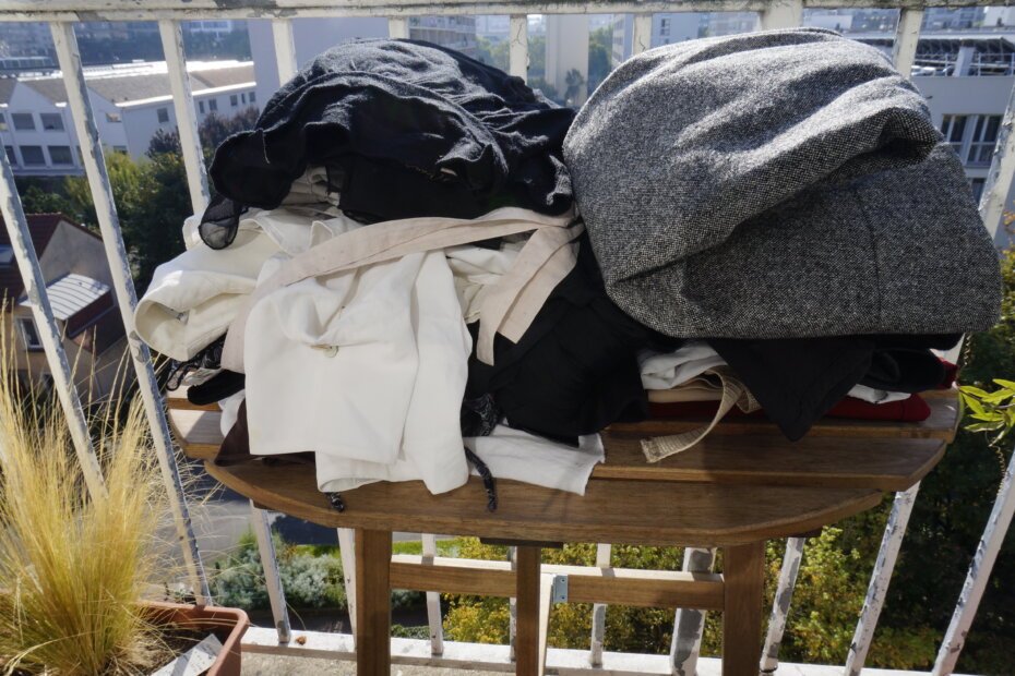 Vide dressing vetements Marie Kondo