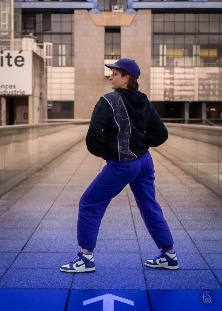 Sweat Nune de PatternEasy avec insert zippé
