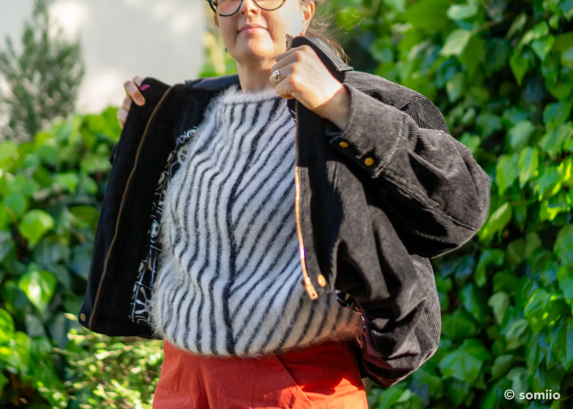 26 04 vesteastridvelour 02